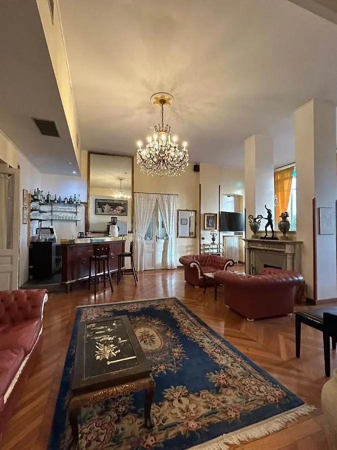 Hotel Petit Royal  Ospedaletti