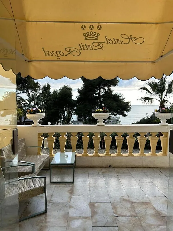 Hotel Petit Royal 3*, Ospedaletti Italy